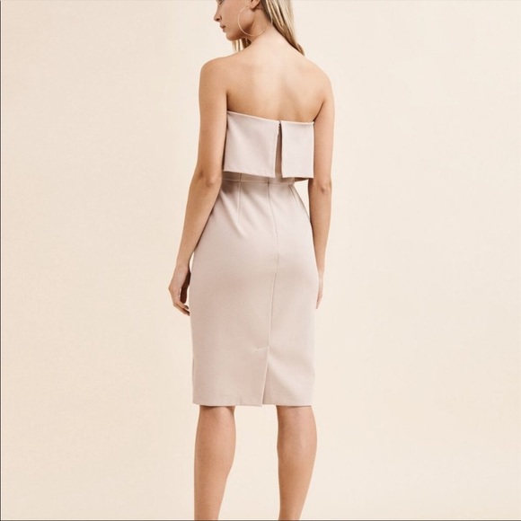 NWT Dynamite ruffle strapless dress - Picture 9 of 9